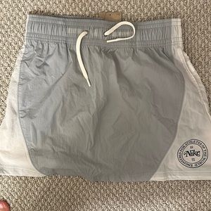 Nike Heritage skirt